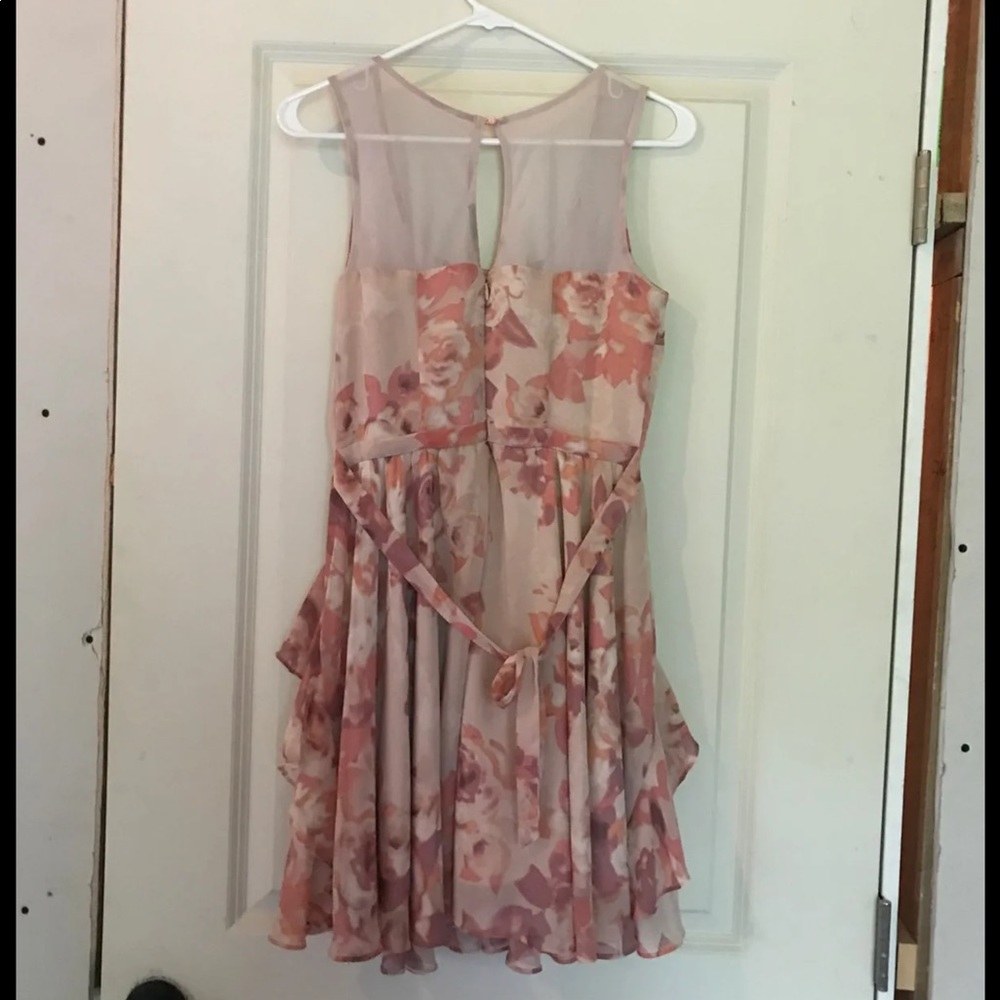 Dress - Picture 2 of 2
